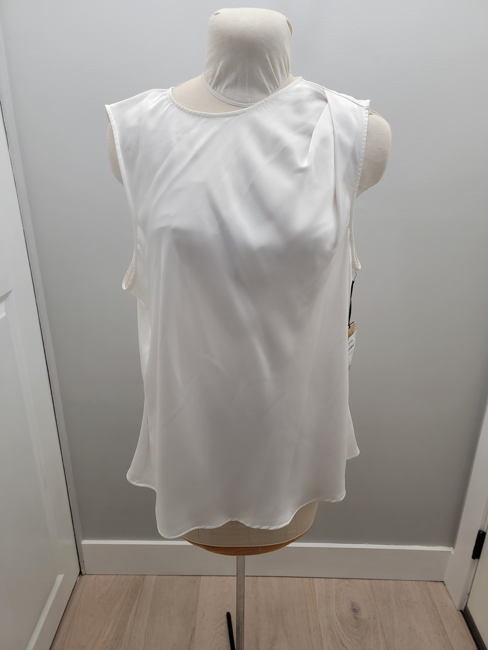 Nordstrom White Satin-Look Sleeveless Shell Top
